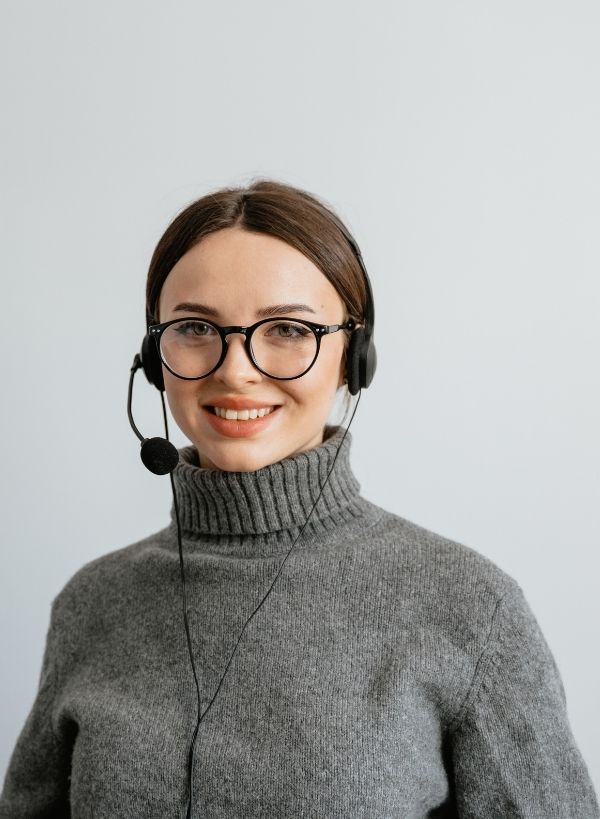 Metakomisi-sto-monaxo-gia-Ellines-Mart-Production